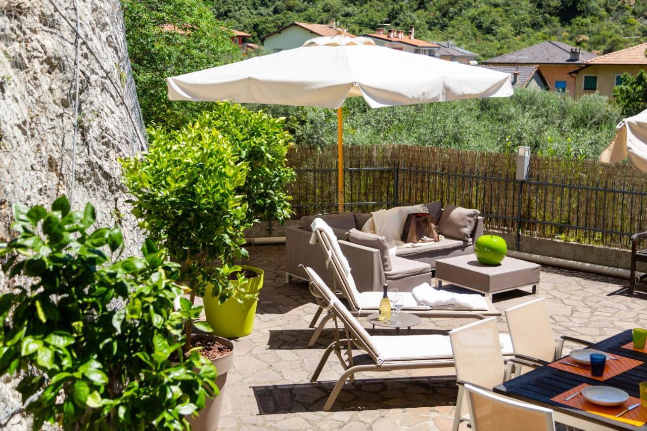 Villa Fiore Torbole Sul Garda Bagian luar foto