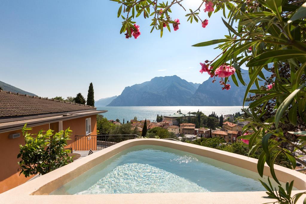 Villa Fiore Torbole Sul Garda Ruang foto